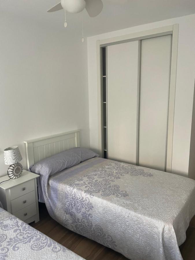 Apartamento Torrelaguna Vera Bagian luar foto